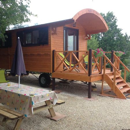 La Roulotte Clerelu - Du Domaine Des Ramonets Guest House Cahors Exterior foto